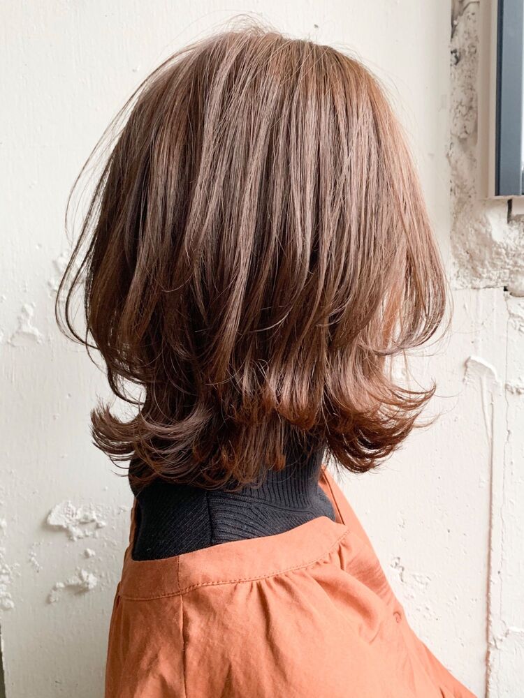 毛先外ハネ顔周りレイヤーふんわりミディアム Agnos 青山 アグノス アオヤマ 平野 七海のヘアスタイル情報 Yahoo Beauty