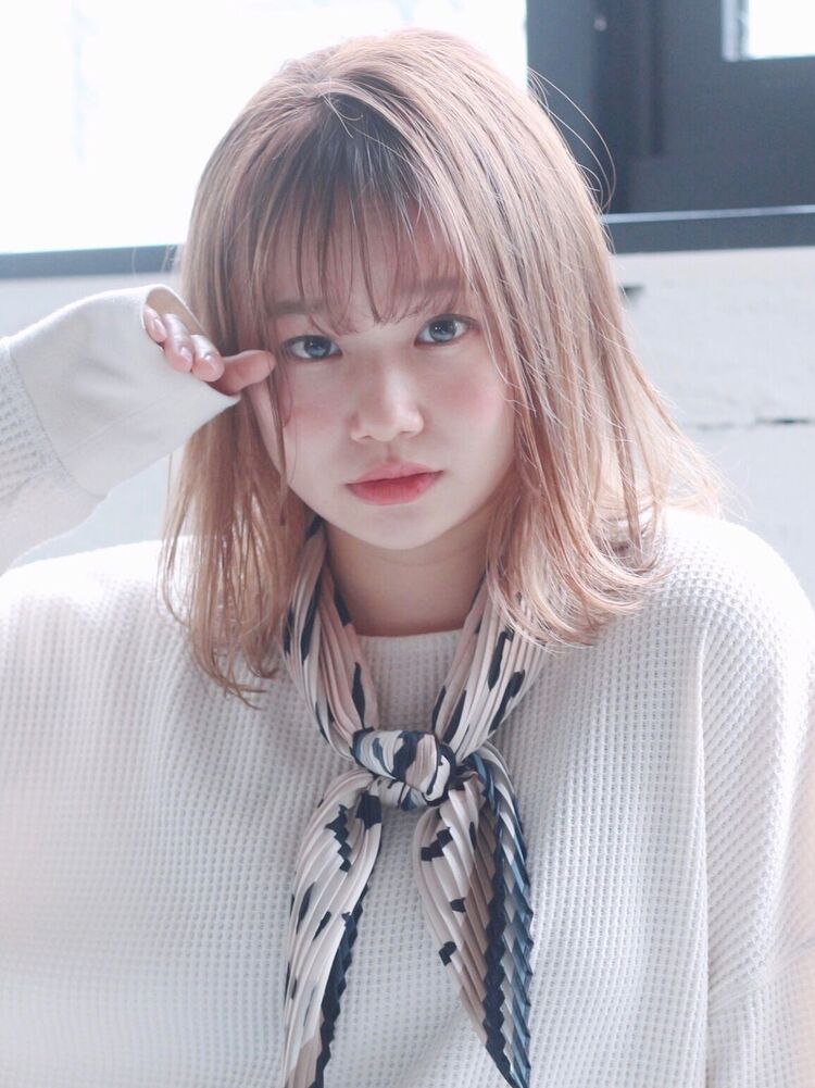 Dydi ダブルカラー外国人風外ハネミディアム Dyplus 表参道 ディプラス 鎗田聖乃のヘアスタイル情報 Yahoo Beauty