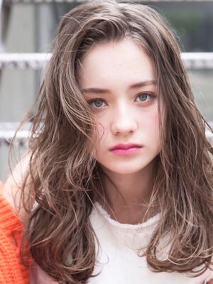ウェーブロング ロングの髪型 ヘアスタイル ヘアカタログ 人気順 Yahoo Beauty ヤフービューティー