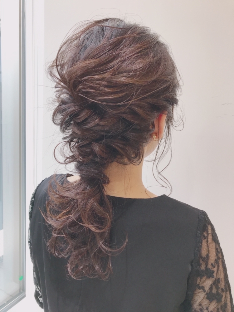 ヘアアレンジ セミロング ロング ウェーブ巻き フェミニン モテ系 しまだけーすけのヘアスタイル情報 Yahoo Beauty