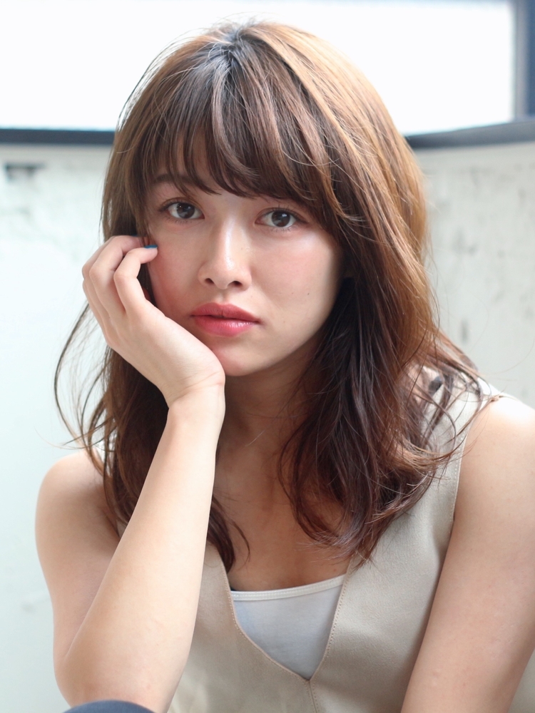 肩にぶつかってはねても可愛い 無造作セミロング Mahoroba Kyli 表参道 キリ オモテサンドウ Kyli表参道 トキタマサヒロのヘアスタイル情報 Yahoo Beauty