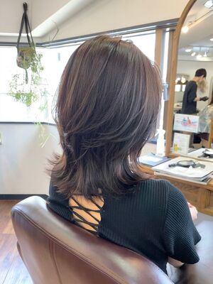 22年夏 ウルフレイヤー ミディアムの人気ヘアスタイル 髪型 ヘアアレンジ Yahoo Beauty