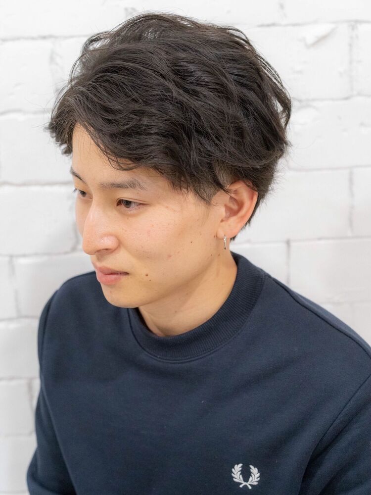 センター分けソフトスパイラルスタイル Tissue ティッシュ 柳田峻佐の髪型 ヘアスタイル ヘアカタログ情報 Yahoo Beauty ヤフービューティー