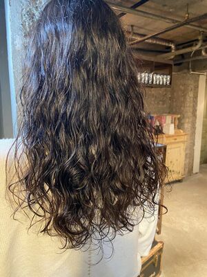 コスメパーマ ロングの髪型 ヘアスタイル ヘアカタログ 人気順 Yahoo Beauty ヤフービューティー