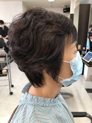 21年秋冬 60代 パーマの新着ヘアスタイル 髪型 ヘアアレンジ Yahoo Beauty