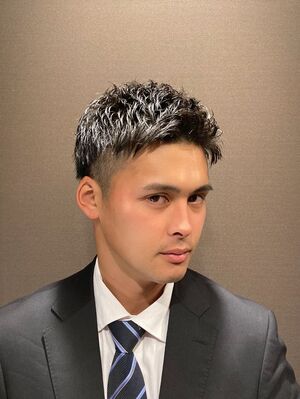 22年夏 メンズ スーツの人気ヘアスタイル 髪型 ヘアアレンジ Yahoo Beauty
