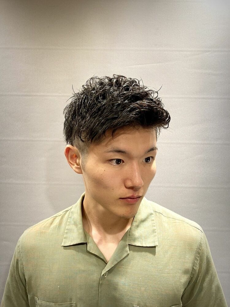 アイロンパーマ｜HIRO GINZA 六本木店（ヒロギンザ ロッポンギテン）BARBER YAMAdyのヘアスタイル情報｜Yahoo! BEAUTY