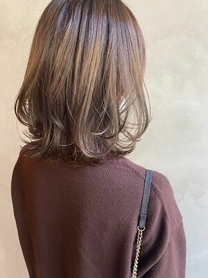 レイヤー 段カット ミディアムの髪型 ヘアスタイル ヘアカタログ 人気順 Yahoo Beauty ヤフービューティー