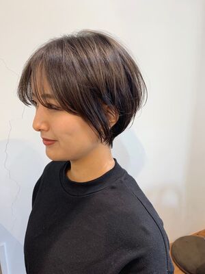 21年秋冬 ポンパドール ショートの新着ヘアスタイル 髪型 ヘアアレンジ Yahoo Beauty