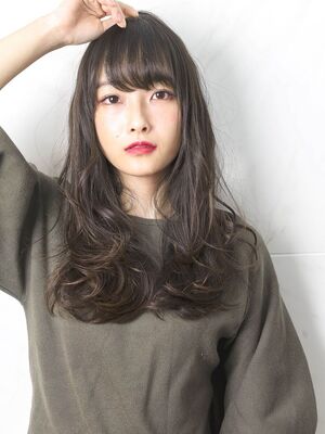 21年秋冬 外国人風パーマ ロングの新着ヘアスタイル 髪型 ヘアアレンジ Yahoo Beauty