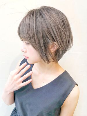 22年夏 30代 前下がりボブ 前髪ありの人気ヘアスタイル 髪型 ヘアアレンジ Yahoo Beauty