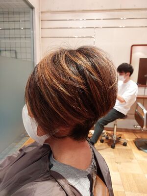 21年夏 50代ミディアムヘアの新着ヘアスタイル 髪型 ヘアアレンジ Yahoo Beauty