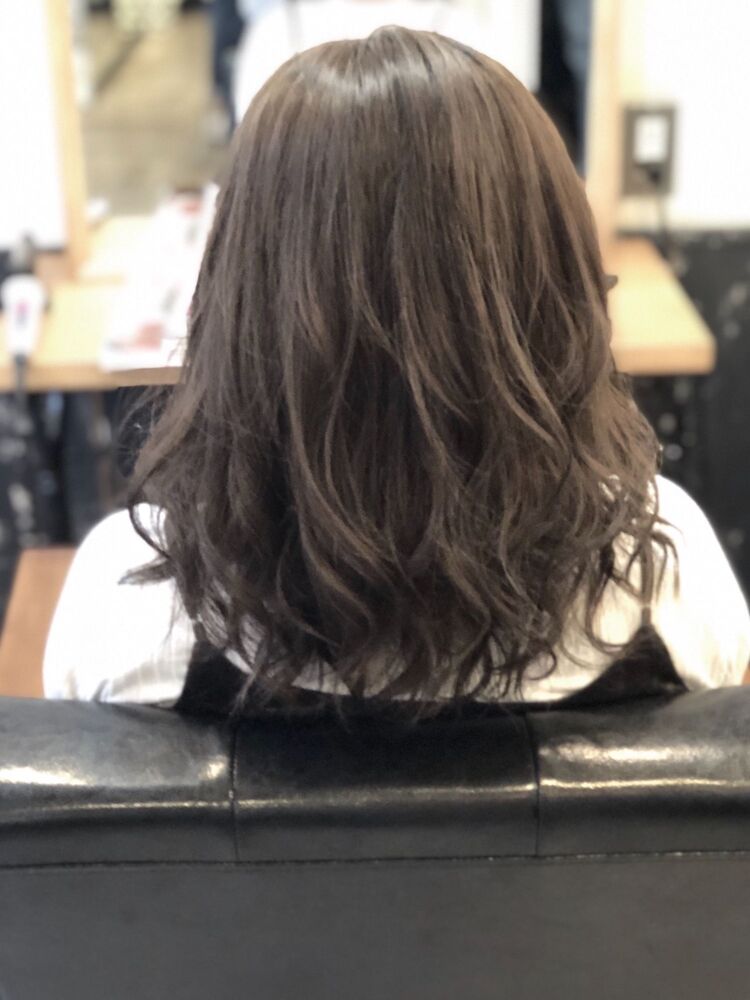 大人気 グレージュ カラー 赤みのない透明感のある髪色が人気の秘密です 抜けた後もベージュ系 Aust Hair Stella オーストヘアーステラ 山下 章太のヘアスタイル情報 Yahoo Beauty