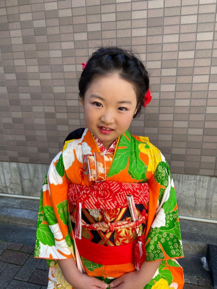 7歳の七五三の可愛い編み込みヘアアレンジ 矢島美容室 ヤジマビヨウシツ 島田 千鶴のヘアスタイル情報 Yahoo Beauty