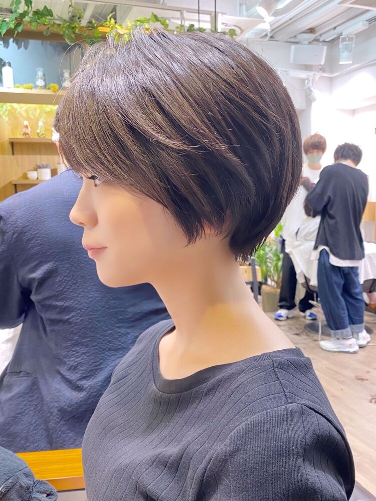 前髪から自然に繋がるサイドバング 丸みショート Mag Ginza マグギンザ Bisa 美才治秀欣 のヘアスタイル情報 Yahoo Beauty