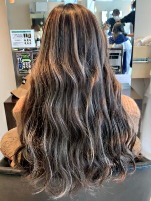 21年秋冬 ハイライトカラー ロングの新着ヘアスタイル 髪型 ヘアアレンジ Yahoo Beauty