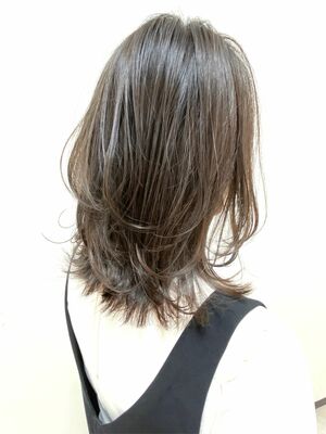 艶カラー ミディアムの髪型 ヘアスタイル ヘアカタログ 人気順 Yahoo Beauty ヤフービューティー