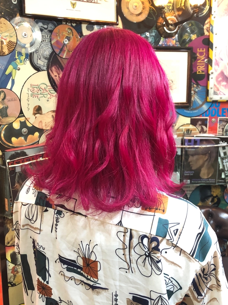 派手髪好きにオススメ ピンク髪 Alesinternational アレスインターナショナル Ales ボブのヘアスタイル情報 Yahoo Beauty
