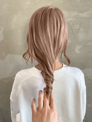 ミルクティーベージュ 外国人風の髪型 ヘアスタイル ヘアカタログ 人気順 Yahoo Beauty ヤフービューティー