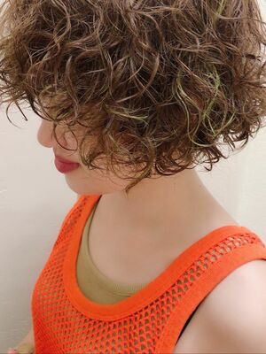 22年春 クルクルパーマの人気ヘアスタイル 髪型 ヘアアレンジ Yahoo Beauty