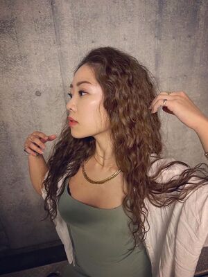 22年夏 くるくるパーマの人気ヘアスタイル 髪型 ヘアアレンジ 2ページ目 Yahoo Beauty