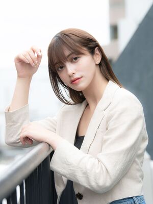22年冬 大人かっこいい セミロングの新着ヘアスタイル 髪型 ヘアアレンジ Yahoo Beauty