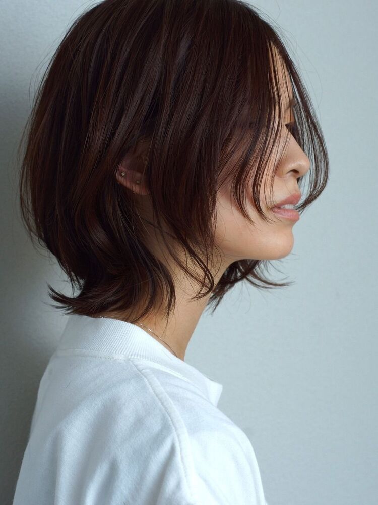 大人オシャレヘアおもかる外はねミディアムボブ シースルーバング｜SOLANA（ソラーナ）贄川卓也のヘアスタイル情報｜Yahoo! BEAUTY