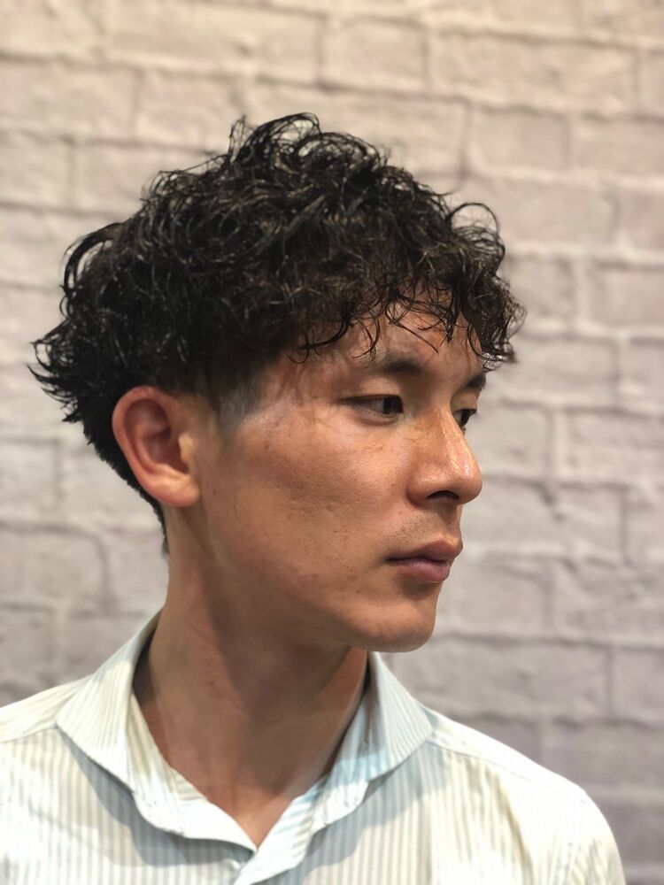 スパイラルパーマ 2ブロック 刈り上げ ムロツヨシ風｜ヘアーサロン銀座マツナガ 新宿野村ビル店（ヘアーサロンギンザマツナガ シンジ