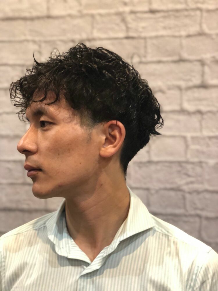 スパイラルパーマ 2ブロック 刈り上げ ムロツヨシ風｜ヘアーサロン銀座マツナガ 新宿野村ビル店（ヘアーサロンギンザマツナガ シンジ