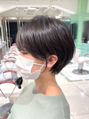 くびれショート ショートボブ 黒髪の髪型 ヘアスタイル ヘアカタログ 人気順 Yahoo Beauty ヤフービューティー