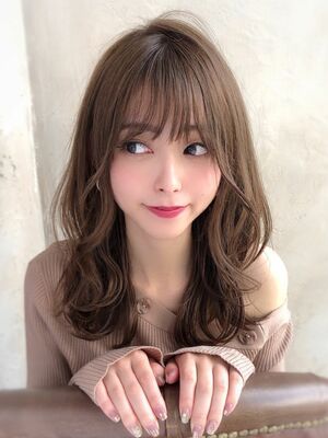 21年夏 セミロングの人気ヘアスタイル 髪型 ヘアアレンジ Yahoo Beauty