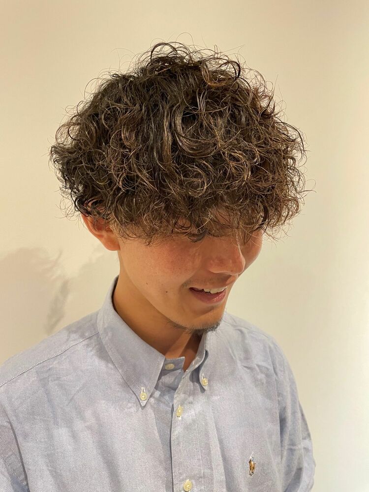 メンズカーリーパーマ Rock Work Orange 十三店 ロックワークオレンジ ジュウソウテン 中川 楓の髪型 ヘアスタイル ヘアカタログ情報 Yahoo Beauty ヤフービューティー