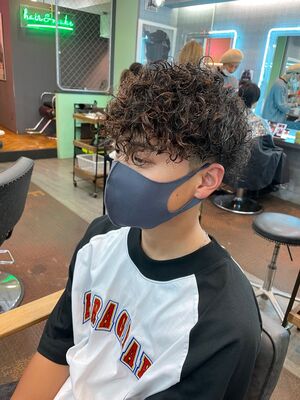 メンズ ツーブロックパーマの髪型 ヘアスタイル ヘアカタログ 人気順 3ページ目 Yahoo Beauty ヤフービューティー