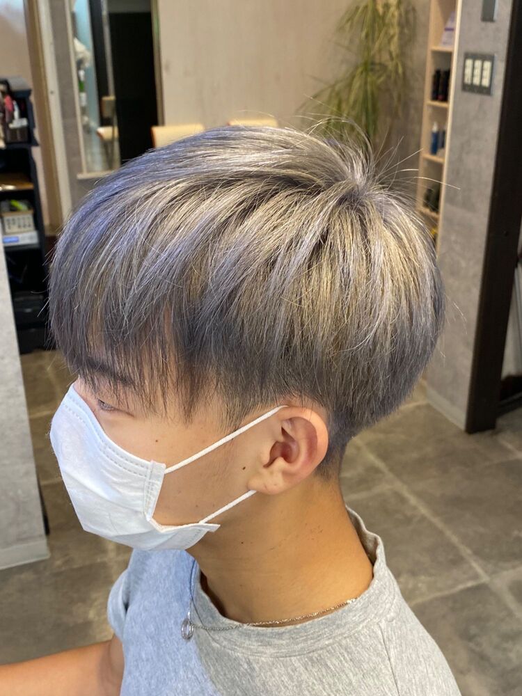 メンズホワイトシルバー軽めマッシュ Chara Chalone 池袋 キャラシャローネイケブクロ Charachalone本松勇介の髪型 ヘアスタイル ヘアカタログ情報 Yahoo Beauty ヤフービューティー