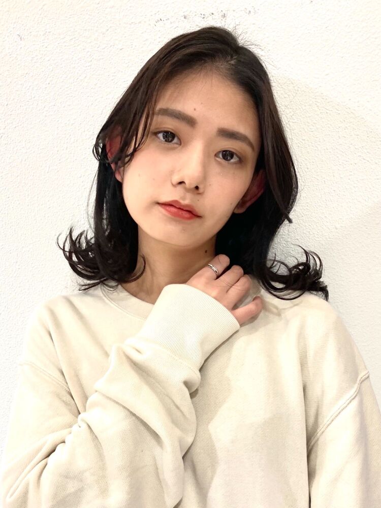 好感度 大きめウェーブミディアム Difino Akasaka ディフィーノアカサカ 高橋蛍介のヘアスタイル情報 Yahoo Beauty