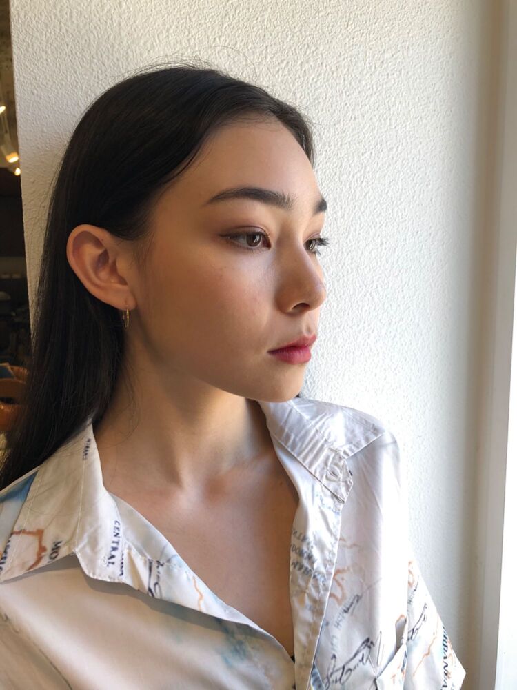 ストレートロングにくせ毛風パーマ Difino Akasaka ディフィーノアカサカ 高橋蛍介のヘアスタイル情報 Yahoo Beauty