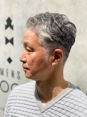 21年秋冬 メンズ 50代 ツーブロックパーマの新着ヘアスタイル 髪型 ヘアアレンジ Yahoo Beauty