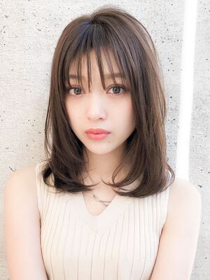 21年秋冬 斜め前髪 ミディアムの新着ヘアスタイル 髪型 ヘアアレンジ Yahoo Beauty