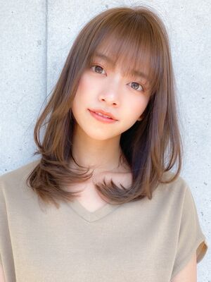 21年秋冬 ミディアムレイヤーの新着ヘアスタイル 髪型 ヘアアレンジ Yahoo Beauty