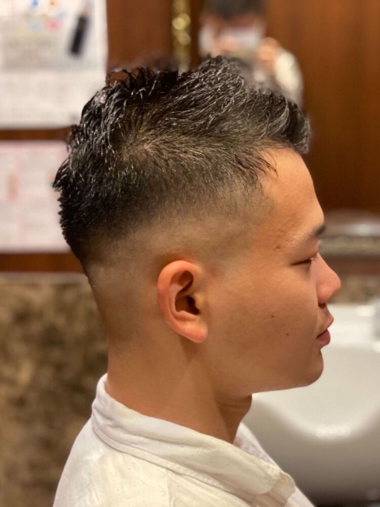 フェードカット ヒロ銀座 五反田 理容室 Hiro Ginza 五反田店 ヒロギンザ ゴタンダテン 阿賀佑季のヘアスタイル情報 Yahoo Beauty