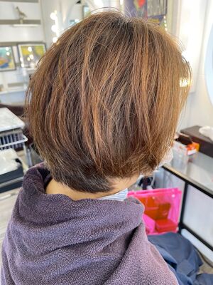 ストレート ショートの髪型 ヘアスタイル ヘアカタログ 人気順 2ページ目 Yahoo Beauty ヤフービューティー