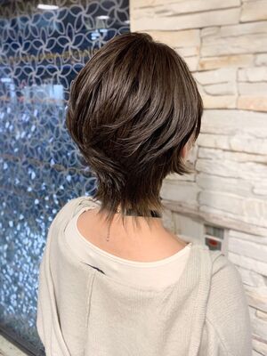 21年秋冬 40代 ウルフカット レイヤーの新着ヘアスタイル 髪型 ヘアアレンジ Yahoo Beauty
