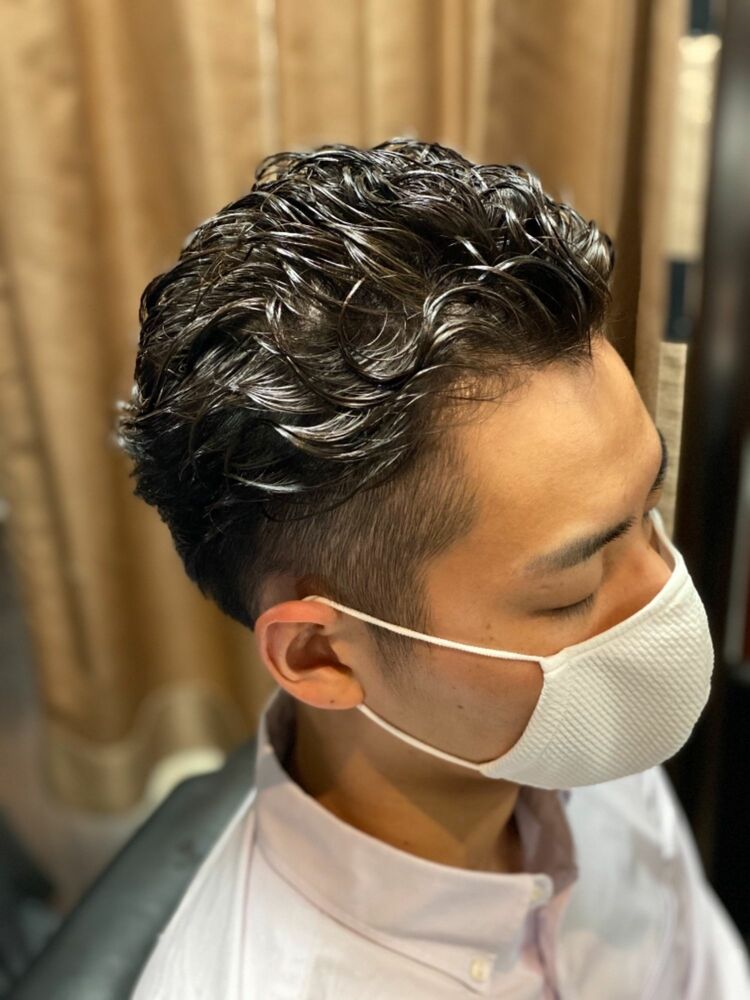 ツーブロックパーマ｜HIRO GINZA 新橋銀座口店（ヒロギンザ シンバシギンザグチテン）村上諒のヘアスタイル情報｜Yahoo! BEAUTY