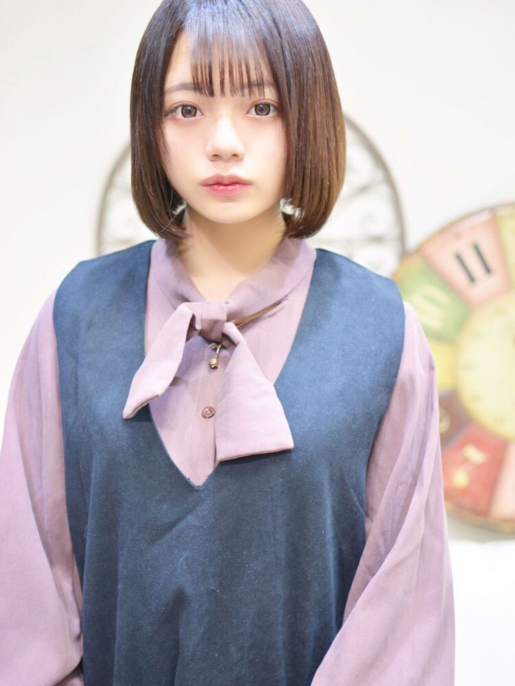 束感のあるぱっつん前髪のナチュラル前下がりボブ メイズ 東中野 メイズ ヒガシナカノ メイズ東中野 鍛原志行の髪型 ヘアスタイル ヘアカタログ情報 Yahoo Beauty ヤフービューティー