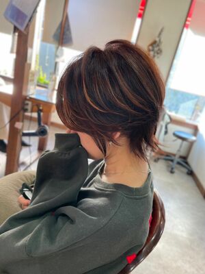 22年夏 50代 ウルフカットの人気ヘアスタイル 髪型 ヘアアレンジ Yahoo Beauty