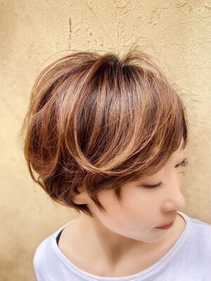 21年秋冬 辺見えみり ショートの新着ヘアスタイル 髪型 ヘアアレンジ Yahoo Beauty