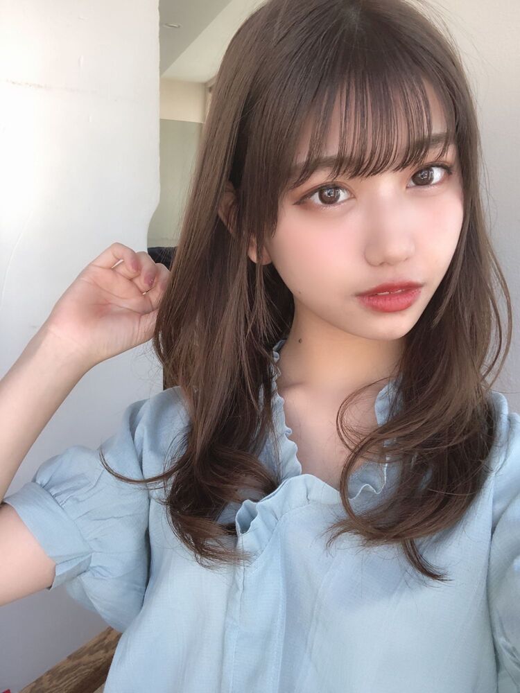 小顔カット 透け感前髪 ゆるっとカールで大人可愛く 代30代にオススメ 丸顔面長に似合う Afloat D L アフロート ディル 山口祥 表参道のヘアスタイル情報 Yahoo Beauty
