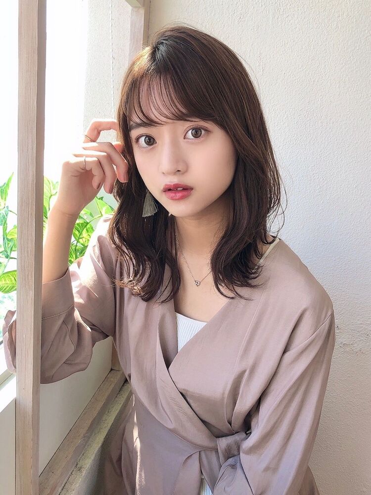 色気あるひし形シルエットのくびれヘアシースルバングでおしゃれに小顔 代30代40代 Afloat D L アフロート ディル 山口祥 表参道の髪型 ヘアスタイル ヘアカタログ情報 Yahoo Beauty ヤフービューティー