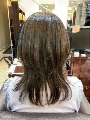 21年秋冬 ウルフ オオカミカット セミロングの新着ヘアスタイル 髪型 ヘアアレンジ Yahoo Beauty