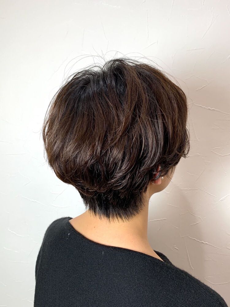 大人女子ハンサムショート パーマスタイル Chara池袋本店 キャライケブクロホンテン 大村 Chara池袋のヘアスタイル情報 Yahoo Beauty